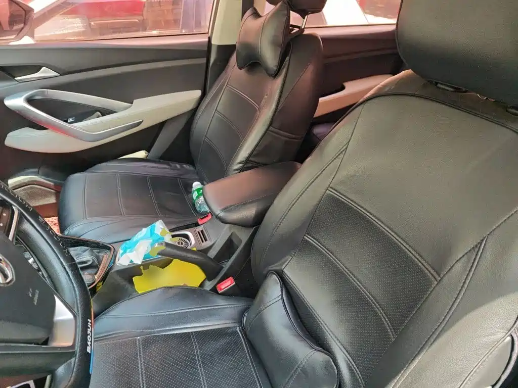 Baojun 530 2019 2019 1.5T CVT Luxury 7-seater China V