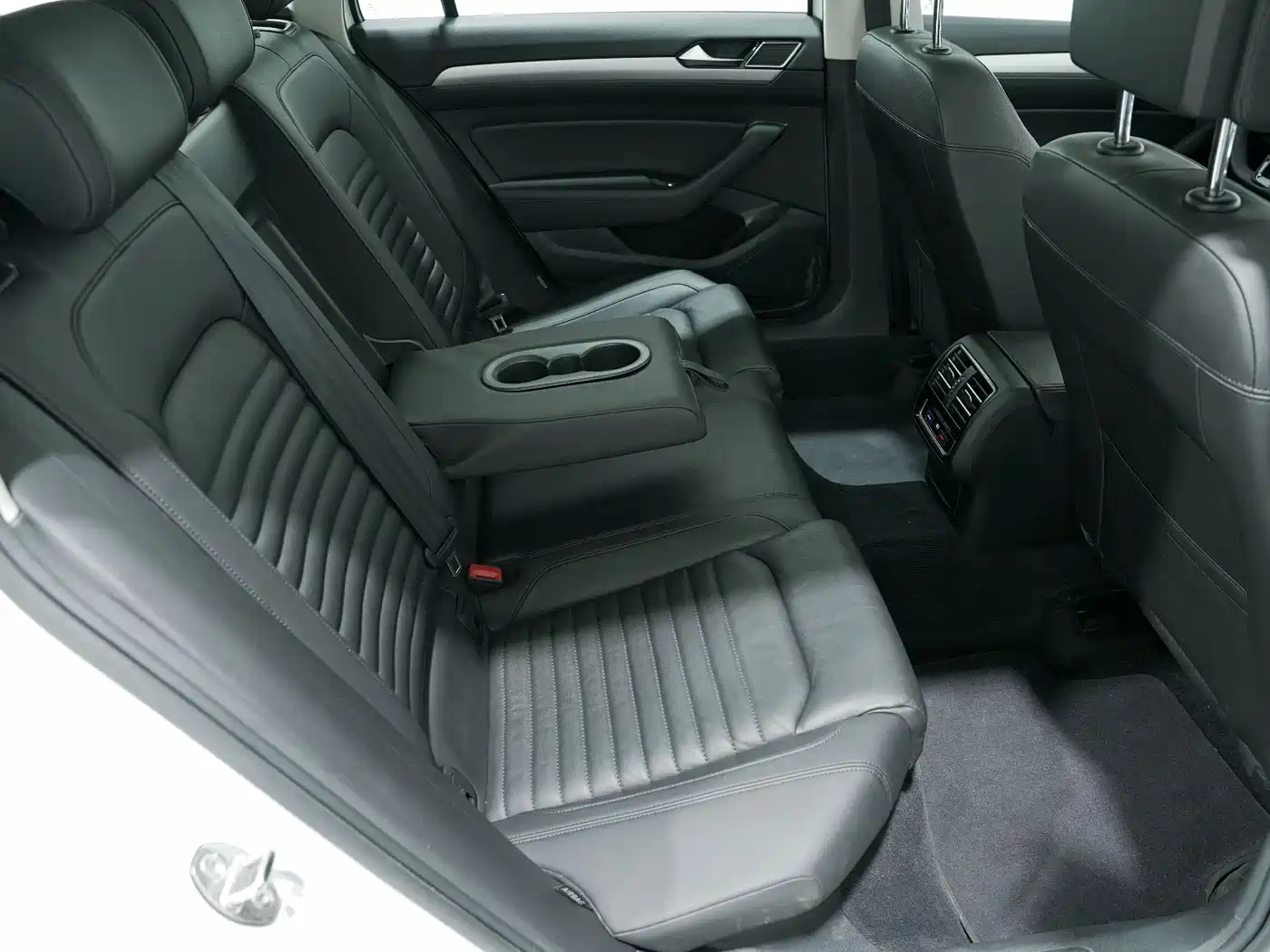 Volkswagen Weilan 2016 380TSI 2WD Comfort Edition фото 16