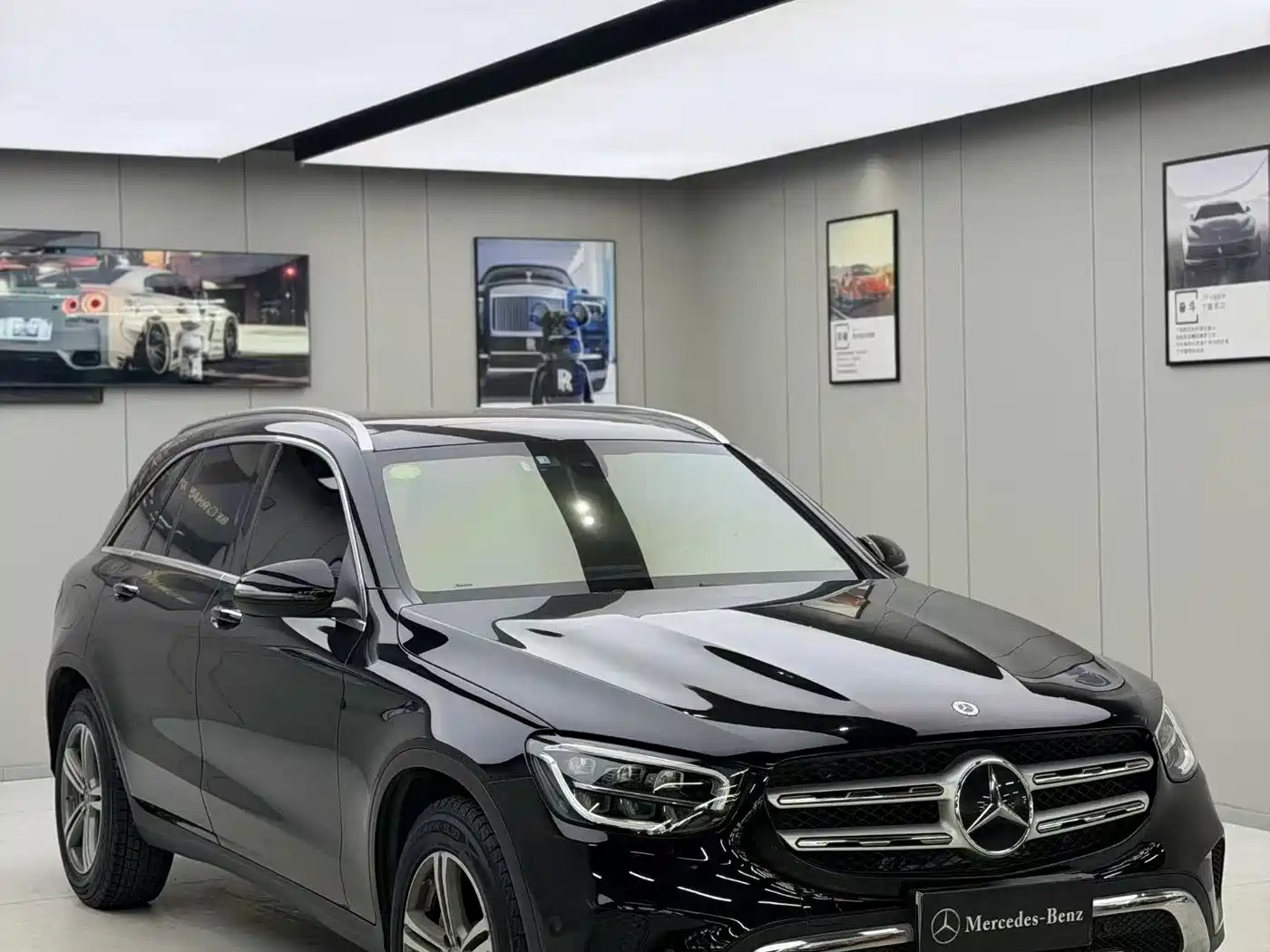 MERCEDES-BENZ GLC