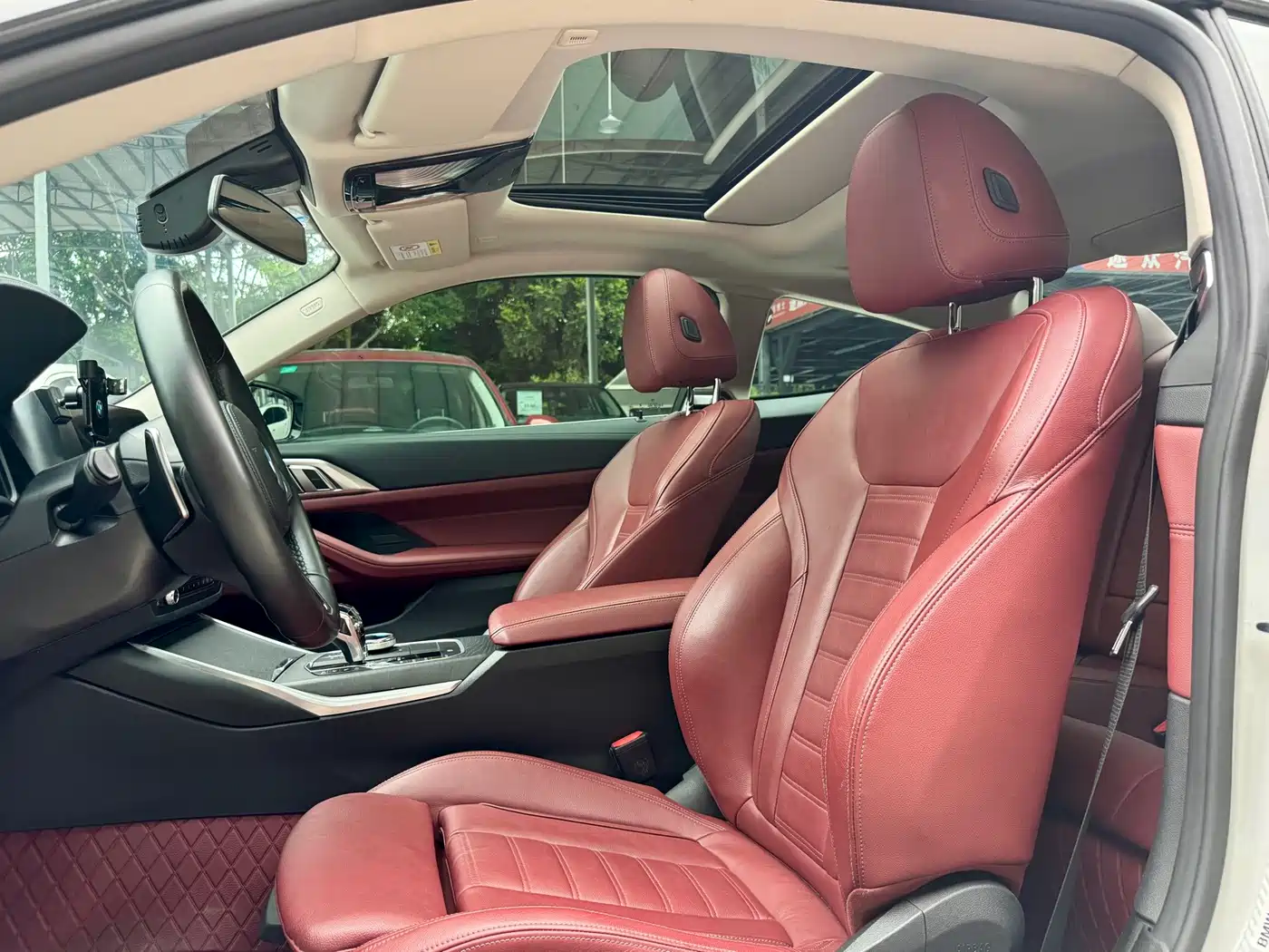 Photo 19 - BMW 4 Series