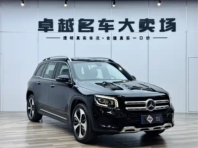 MERCEDES-BENZ GLB