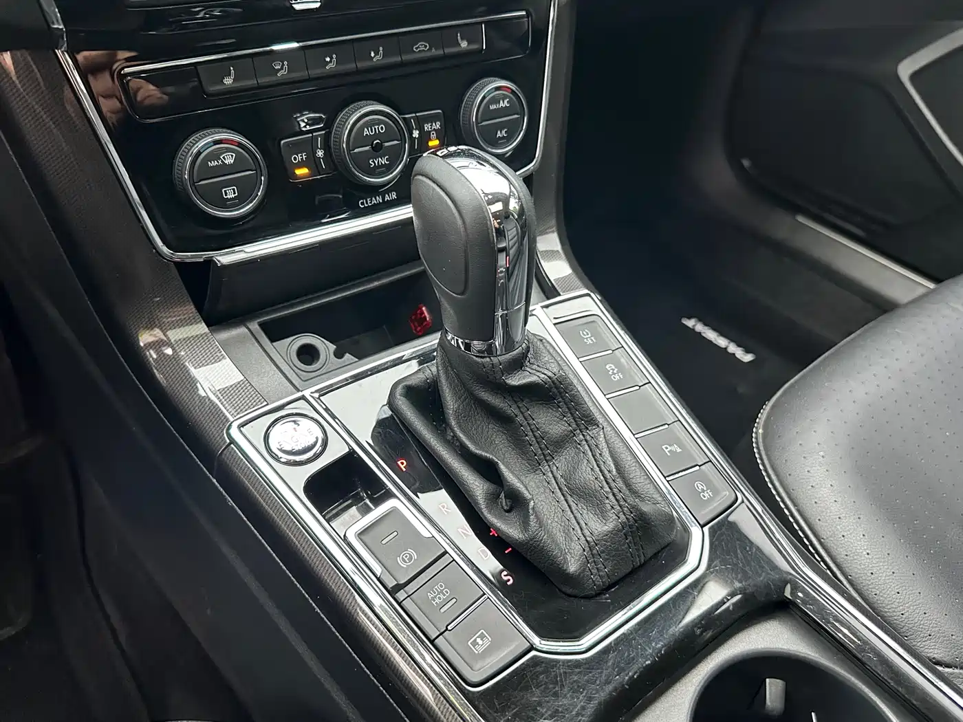 Volkswagen Passat 2016 380TSI DSG Premium Edition фото 11