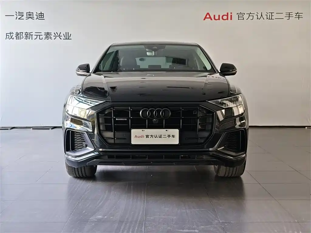 Audi Q8 2021 2022 55 TFSI Luxury Dynamic