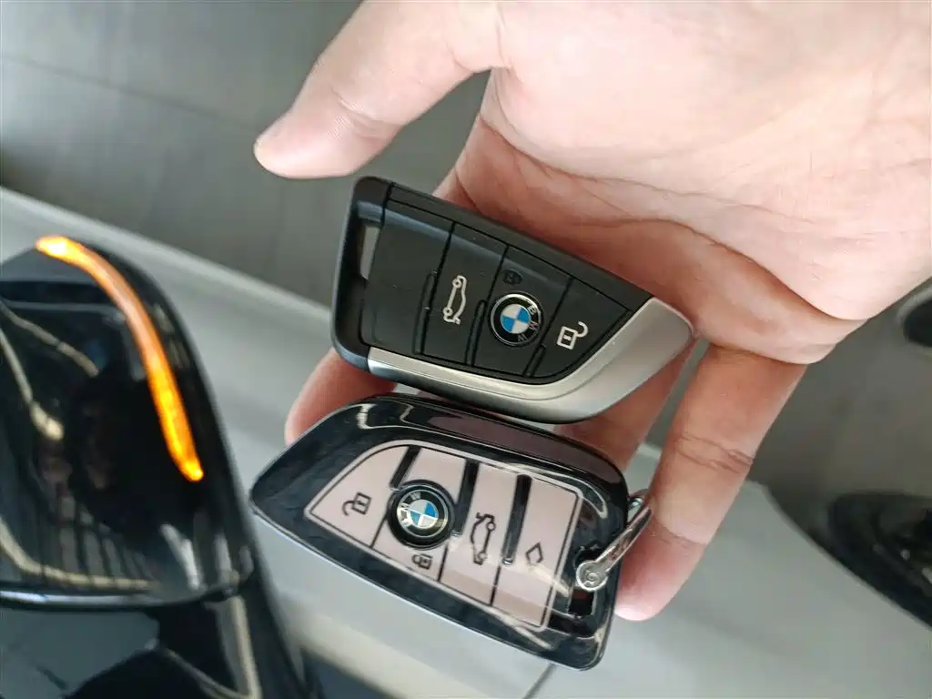BMW 1 Series 2022 125i M Sport Shadow Edition фото 17