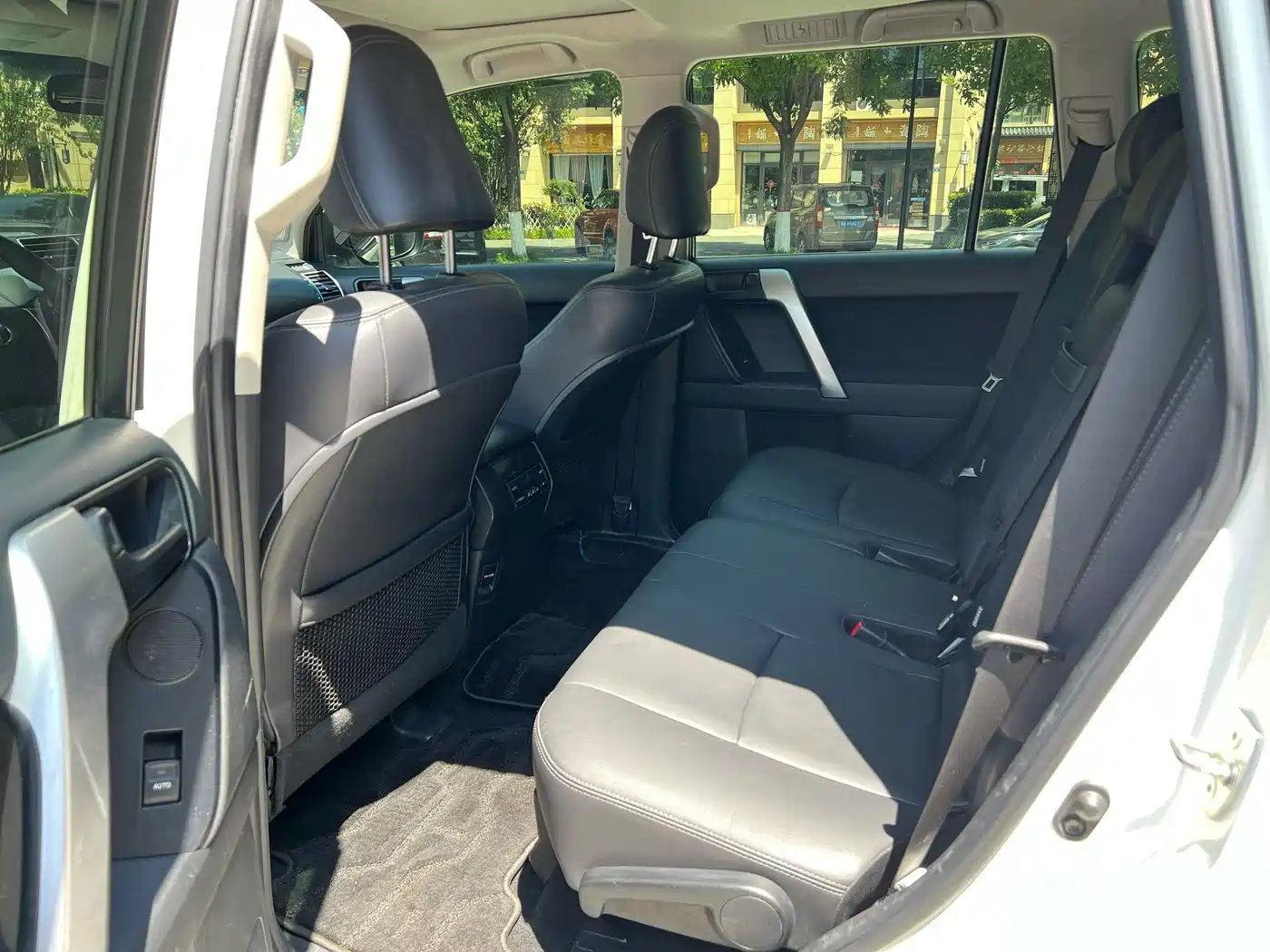 Toyota Prado 2016 2.7L Auto Luxury Edition фото 5