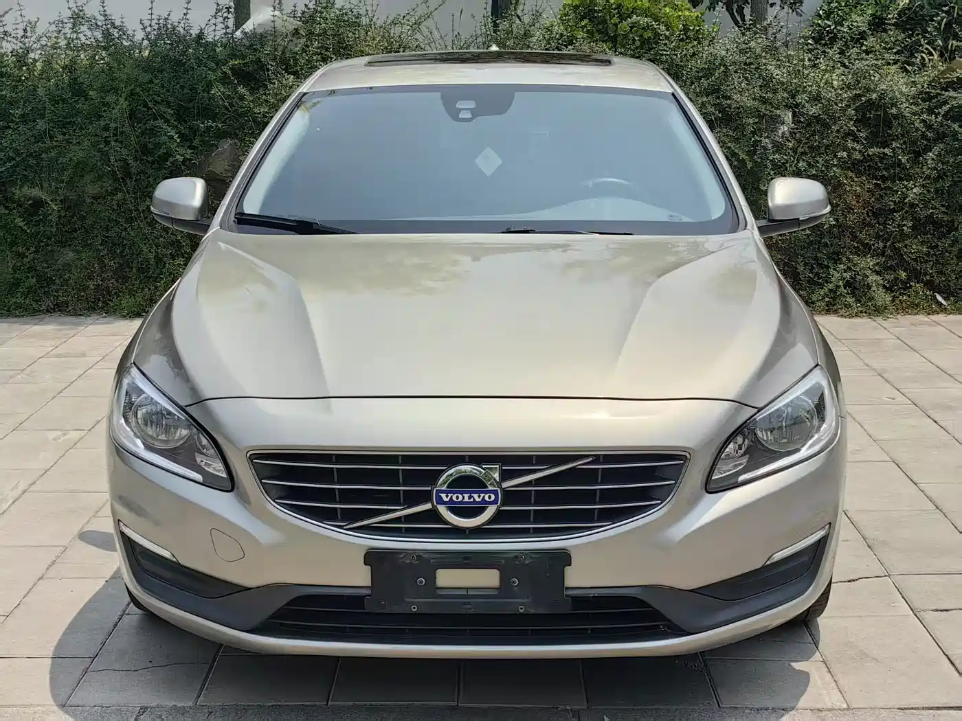 Фото 1 - Volvo S60
