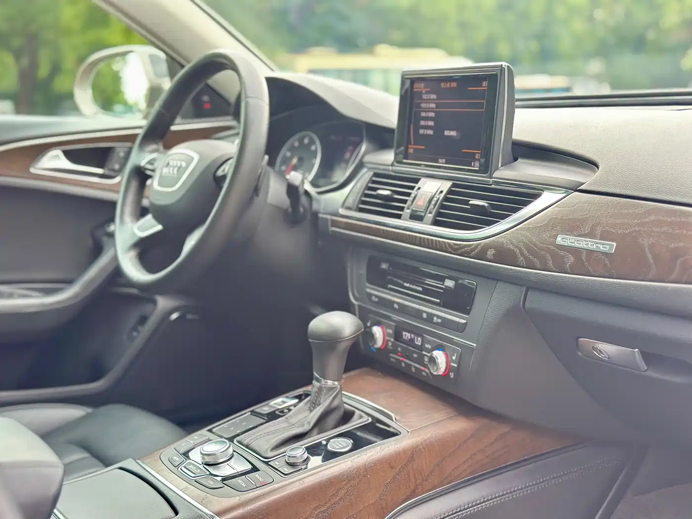 Photo 49 - Audi A6L