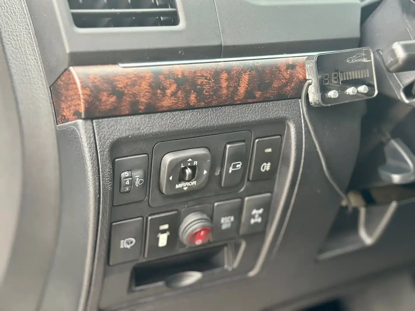 Toyota Land Cruiser (Import) 2015 4.0L V6 Middle East Limited Edition фото 8