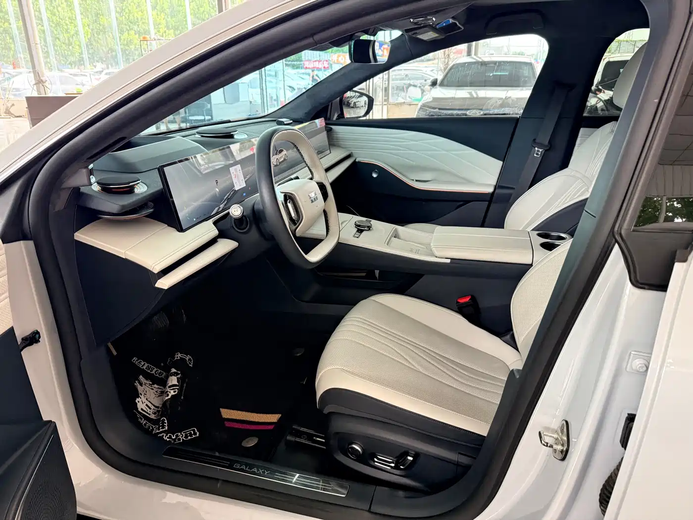 Geely Galaxy Galaxy E8 2024 2024 665km RWD Starship Voyager Edition