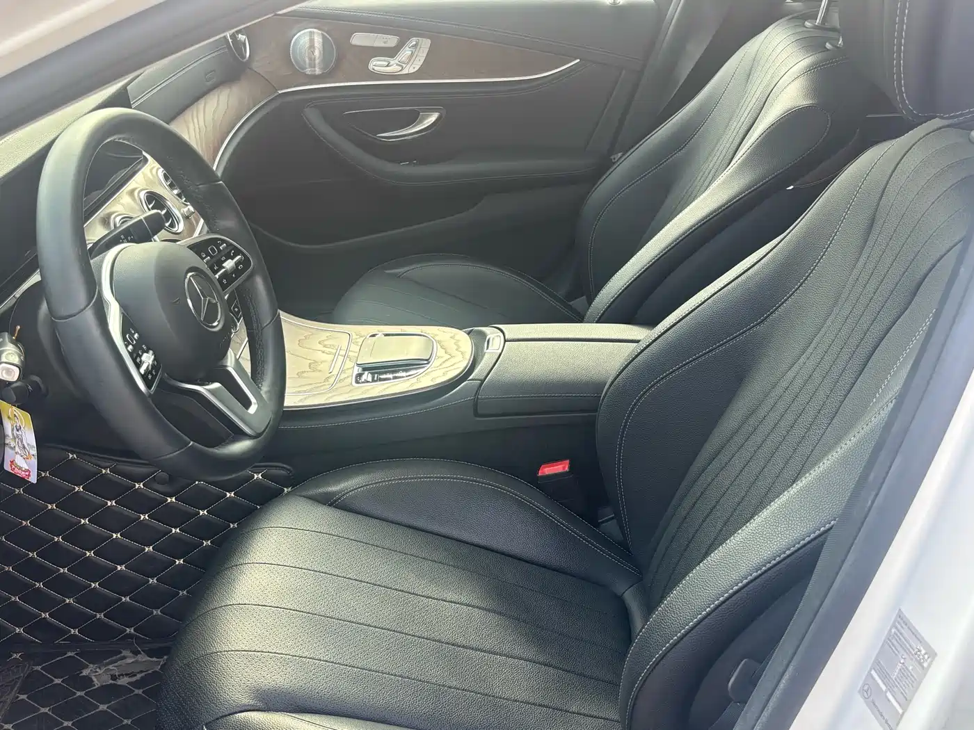 Mercedes-Benz E-Class 2019 Facelift E 300 L Luxury фото 8