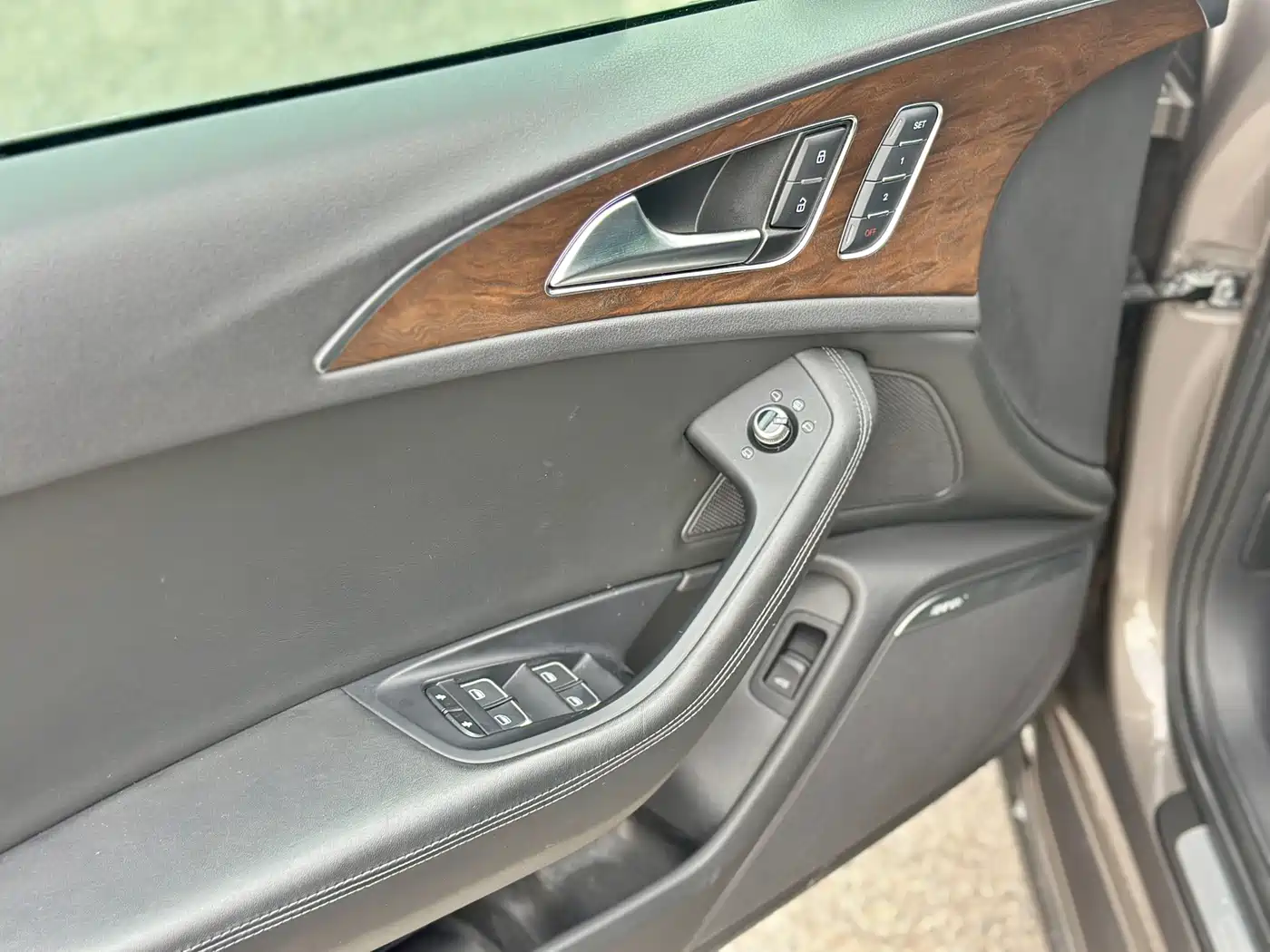 Photo 19 - Audi A6L