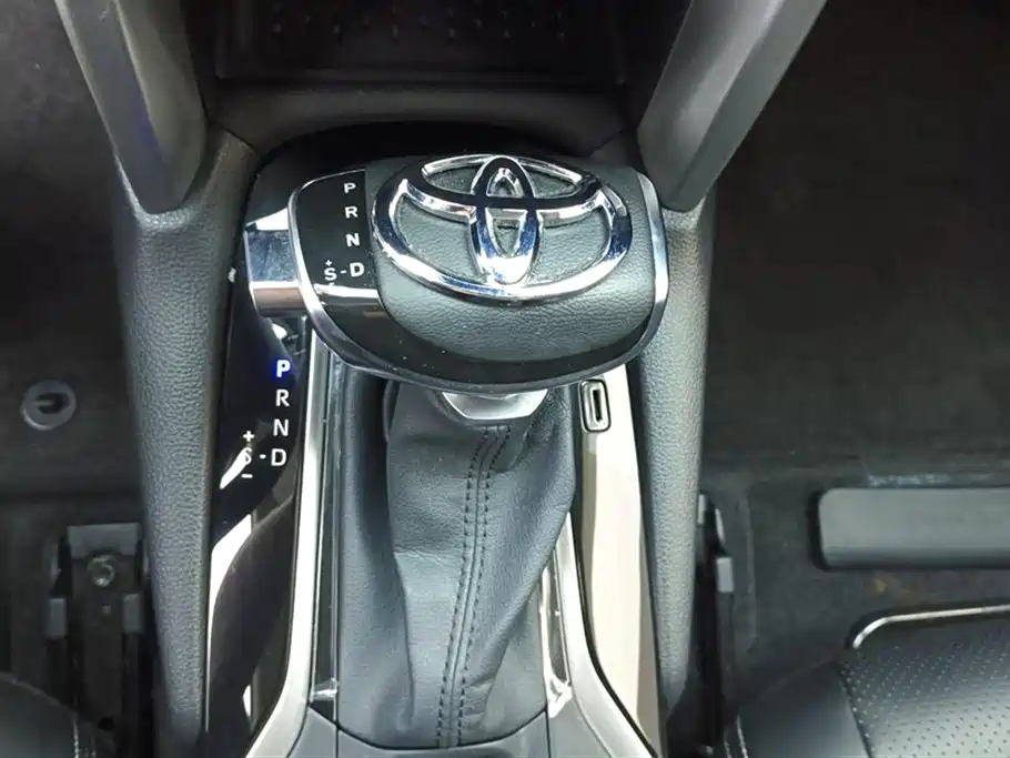 Toyota Corolla Cross 2023 Hybrid 2.0L Pioneer Edition фото 16
