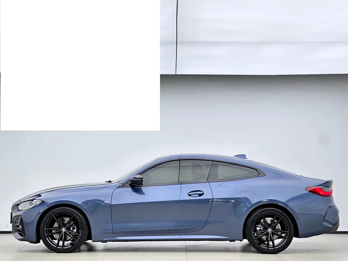 BMW 4 Series 2022 Facelift 425i M Sport Shadow Edition фото 3
