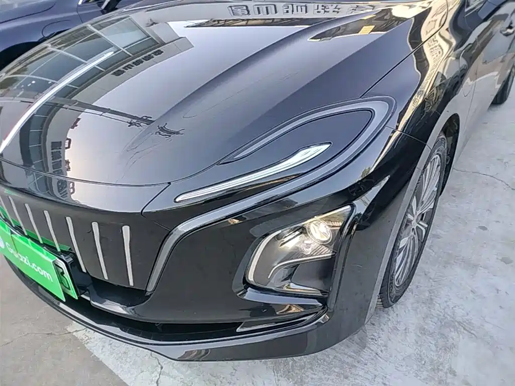 Hongqi E-QM5 2023 620km PLUS фото 23