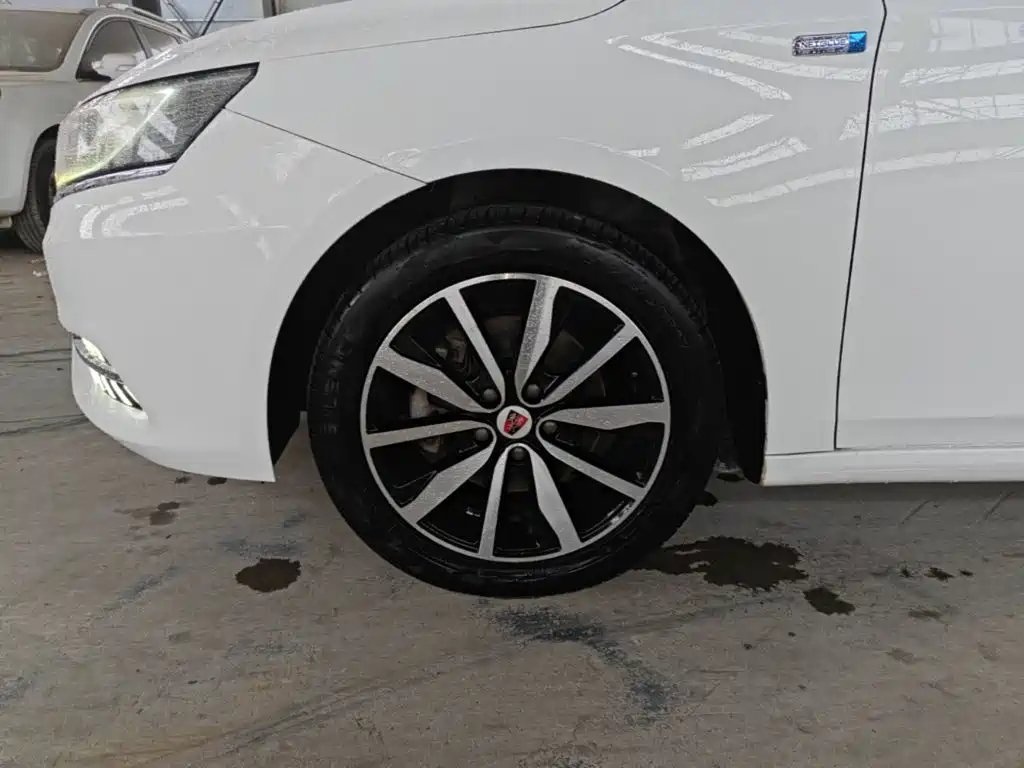 Roewe i6 2018 2018 20T Automatic Flagship Edition