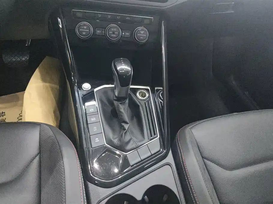 Volkswagen Tayron 2019 330TSI 2WD Luxury China V фото 16