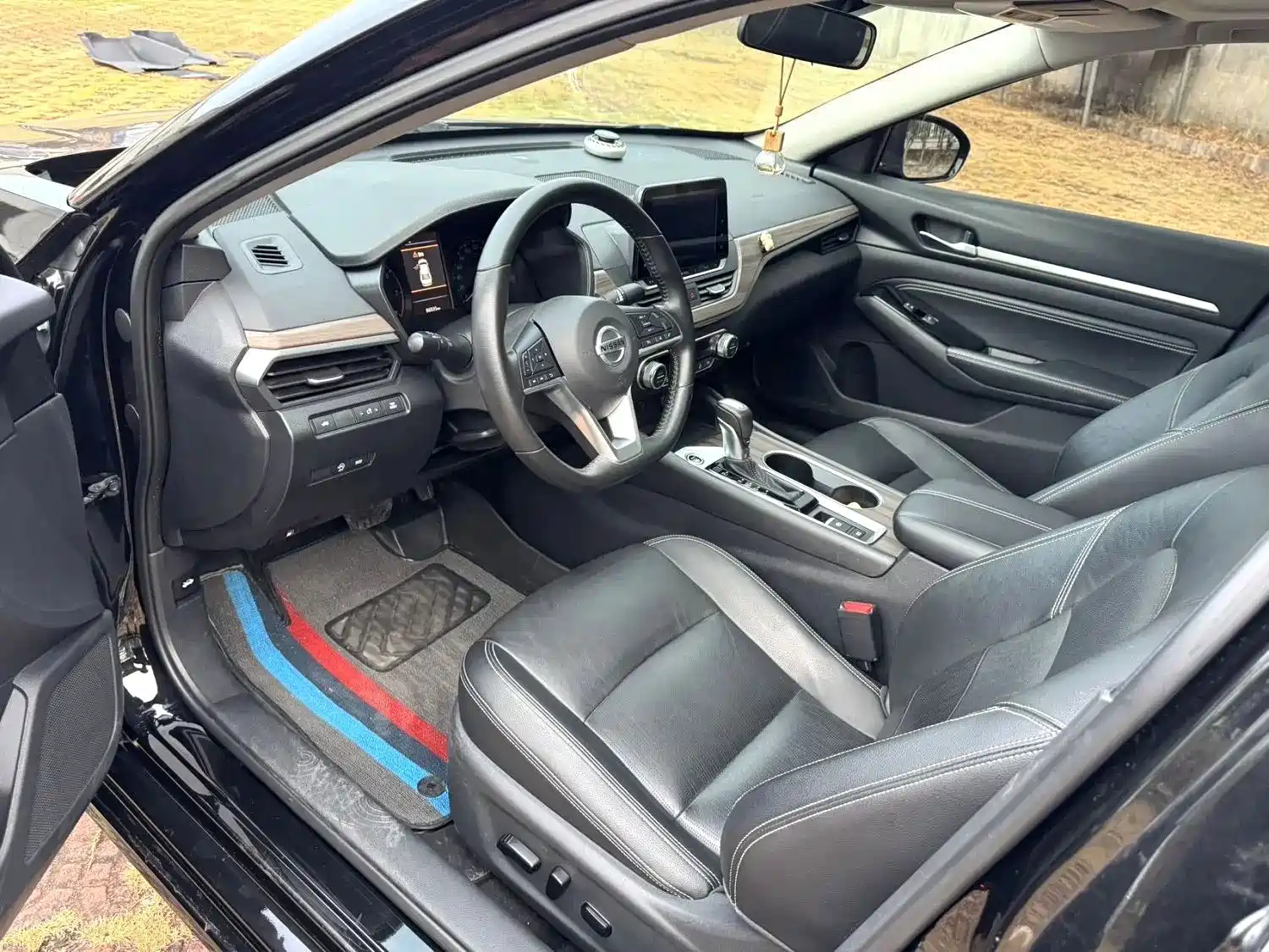 Photo 4 - Nissan Teana