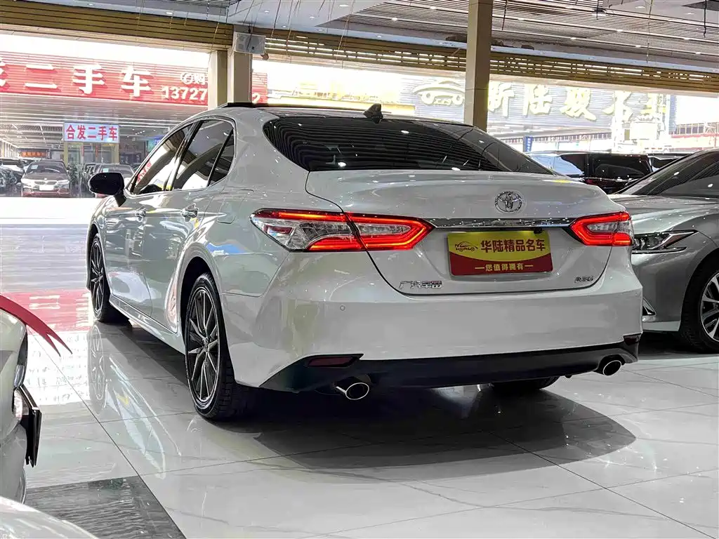 Toyota Camry 2021 2.5G Luxury Edition фото 6