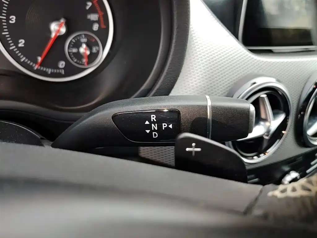 Mercedes-Benz B-Class 2019 B 200 Dynamic фото 14