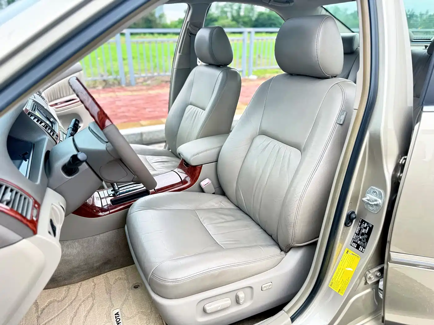Toyota Camry (Overseas) 2005 2.4 Luxury Edition фото 5