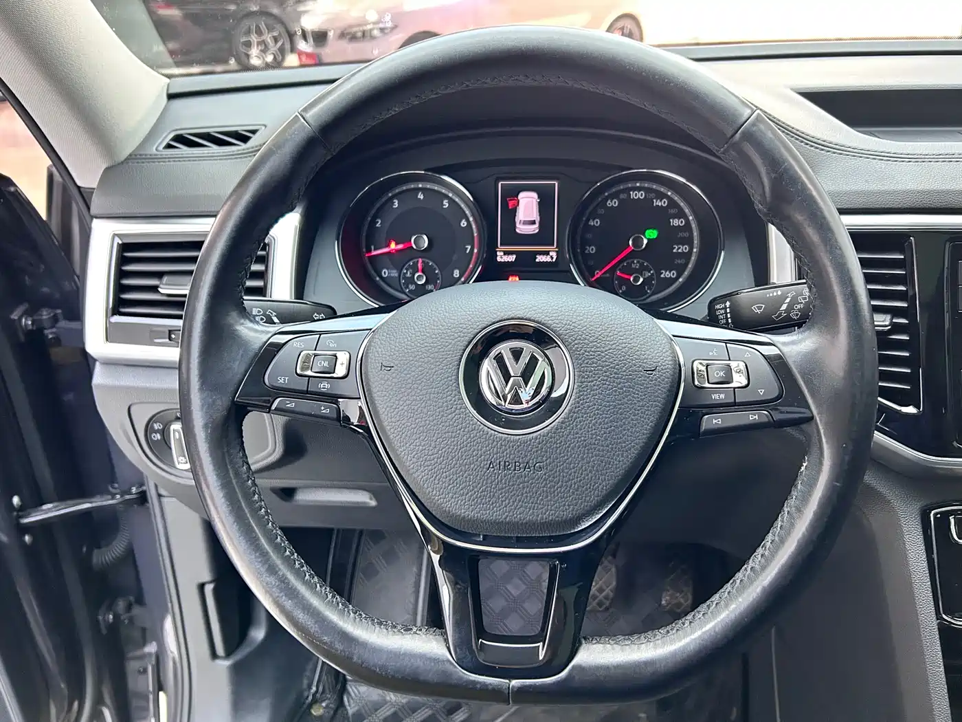 Volkswagen Teramont 2019 380TSI 4WD Luxury Edition China VI фото 17
