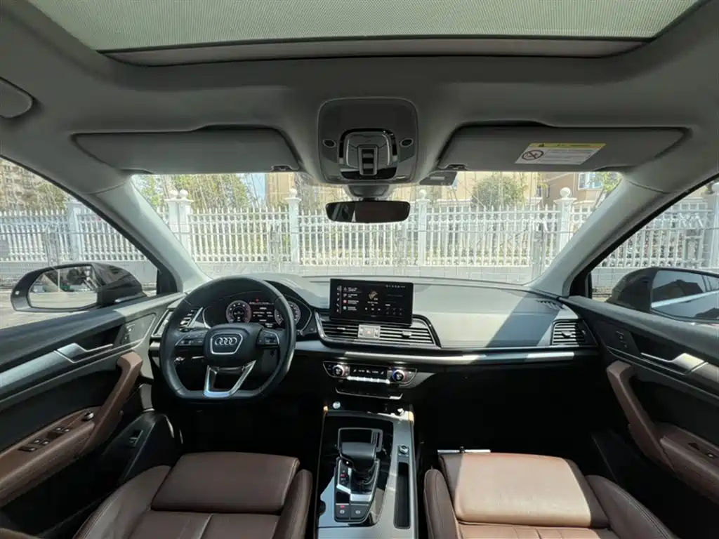 Audi Q5L 2022 Facelift 40T Luxury Dynamic фото 9
