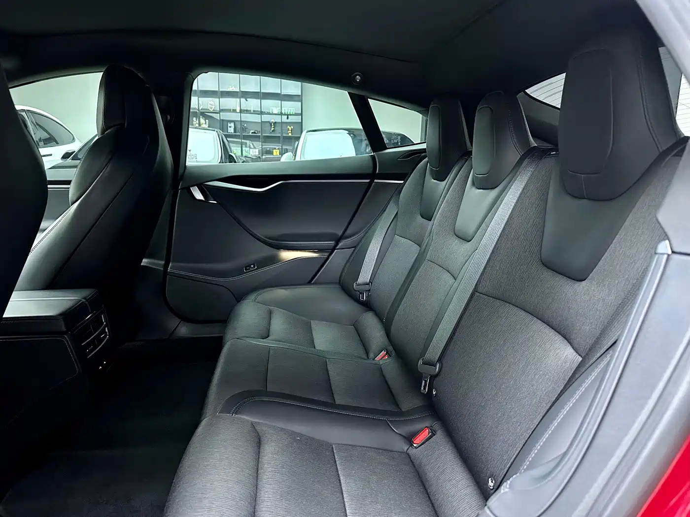 Tesla Model S 2019 2017 Model S 75D Standard Range