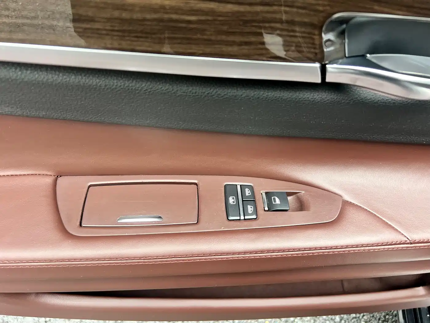 BMW 7 Series 2011 730Li Elegance фото 9