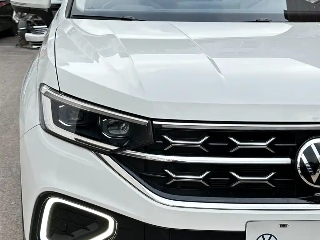 Volkswagen Tayron 2023 300TSI 2WD Luxury Plus Advanced Edition фото 13