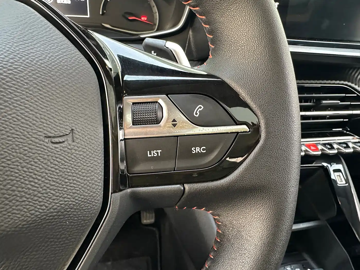 Peugeot 2008 2025 2022 230THP THE ONE