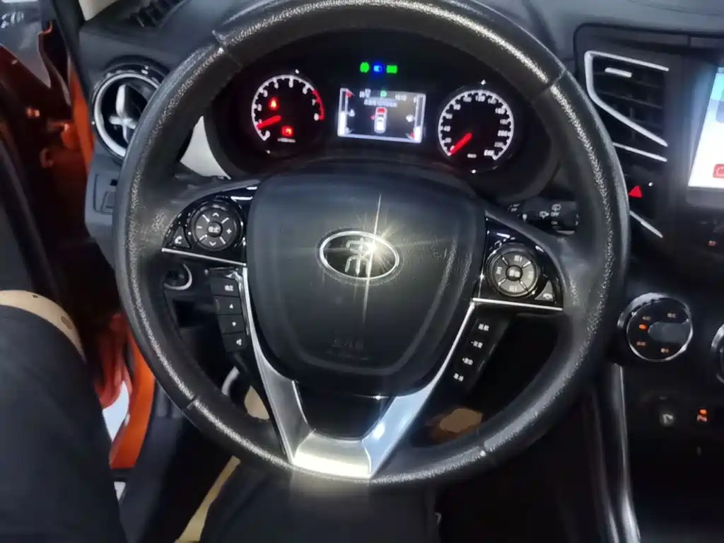 BYD Song 2017 2016 Ultimate Edition 1.5TID Automatic Elite