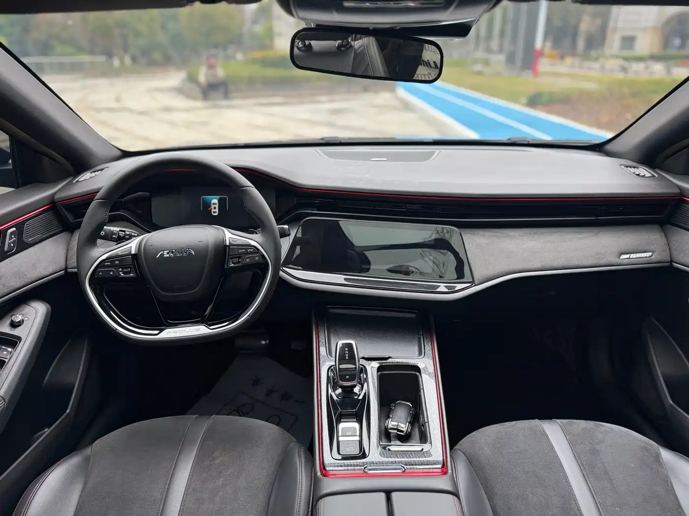 DONGFENG YI HYUN MAX