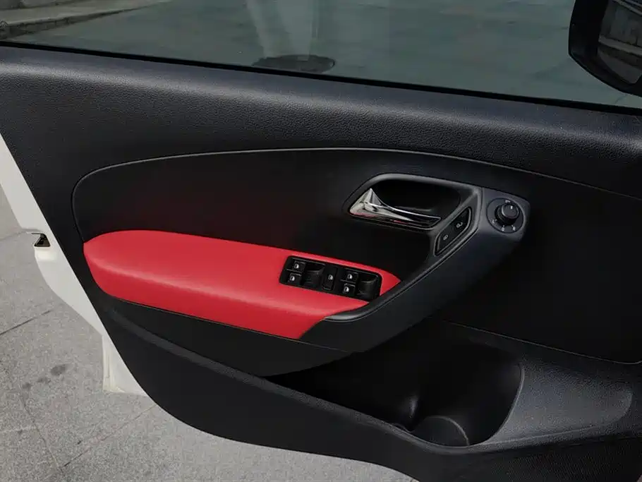 Volkswagen Polo 2016 1.4L Automatic Trend фото 7