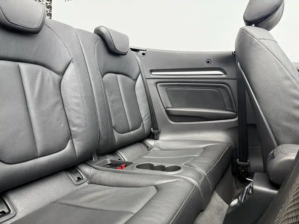 Фото 13 - Audi A3 (Import)