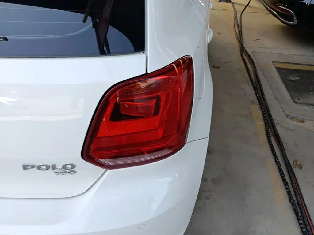 Фото 8 - Volkswagen Polo