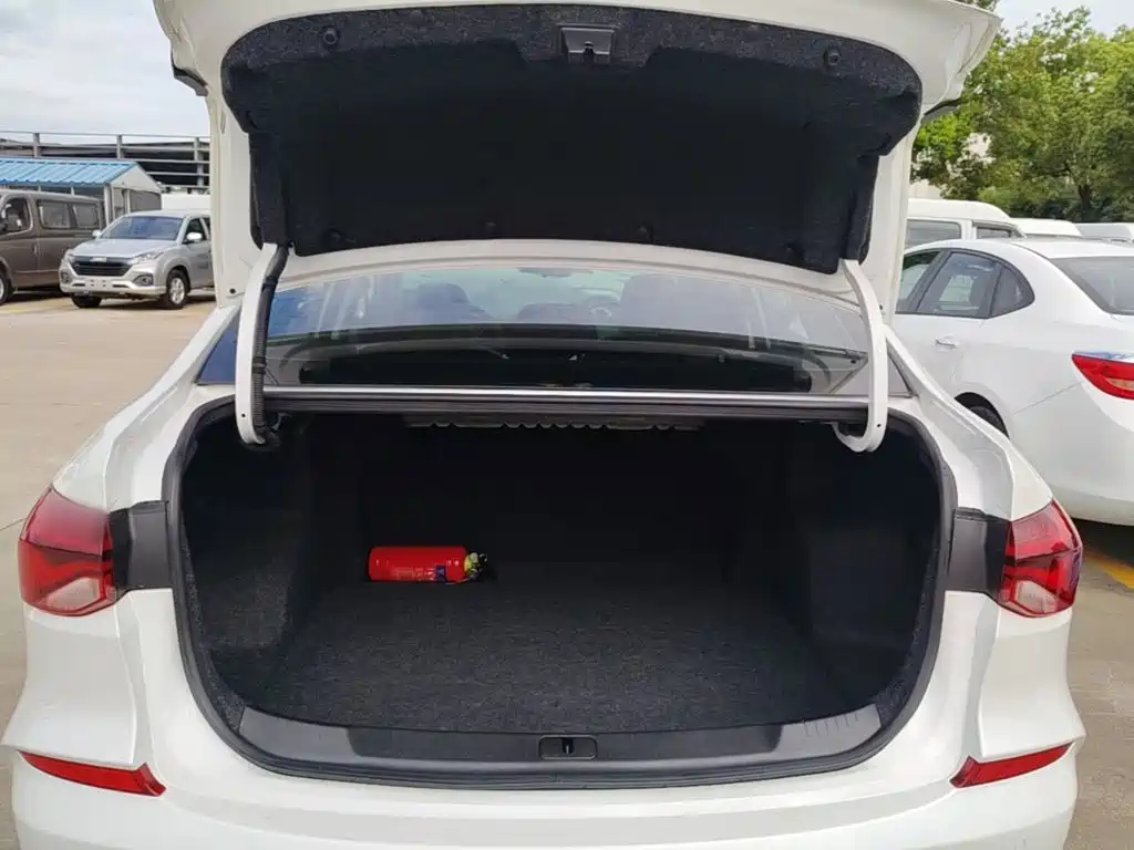 Chevrolet Monza 2024 2023 1.5L Dual-Clutch Enjoyment Edition