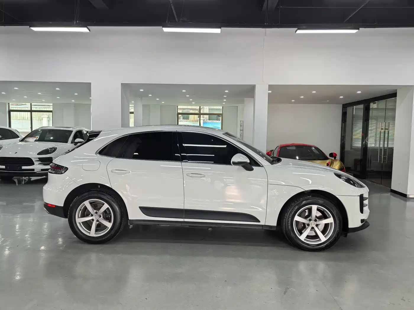 Porsche Macan 2018 Macan 2.0T фото 4