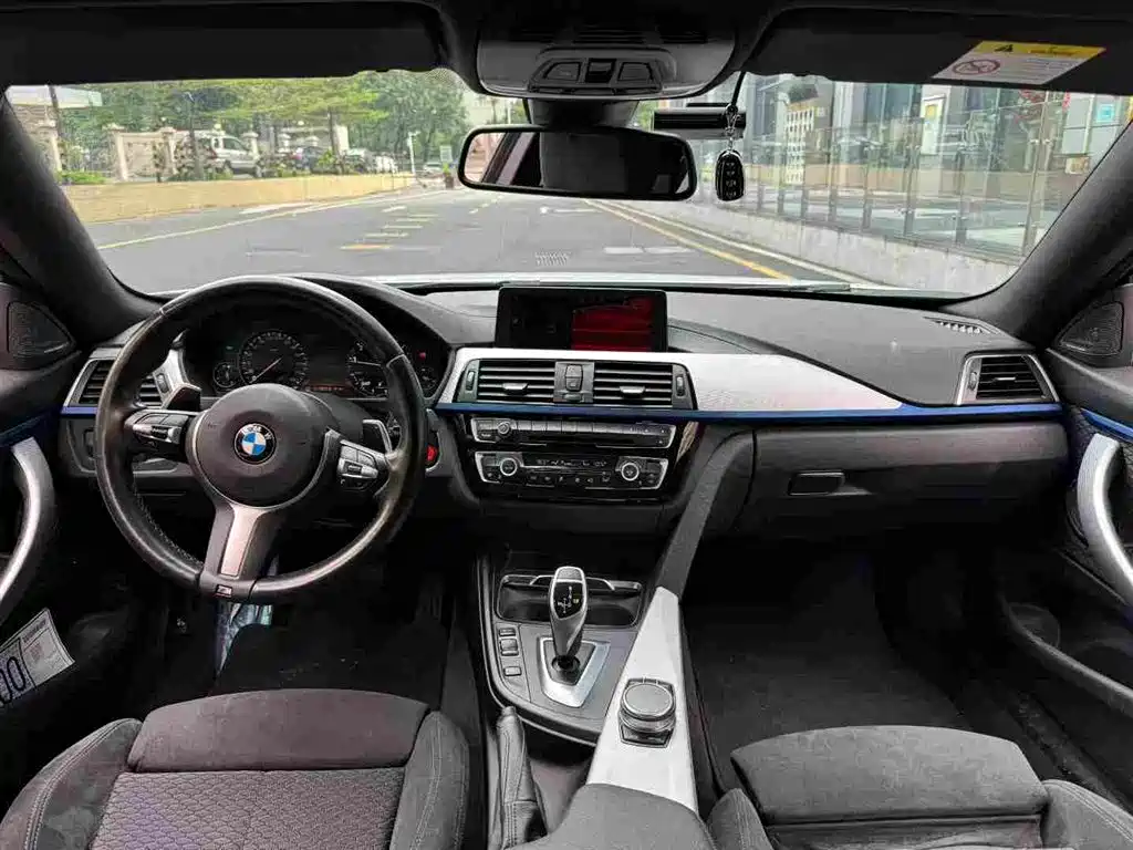 Photo 7 - BMW 4 Series