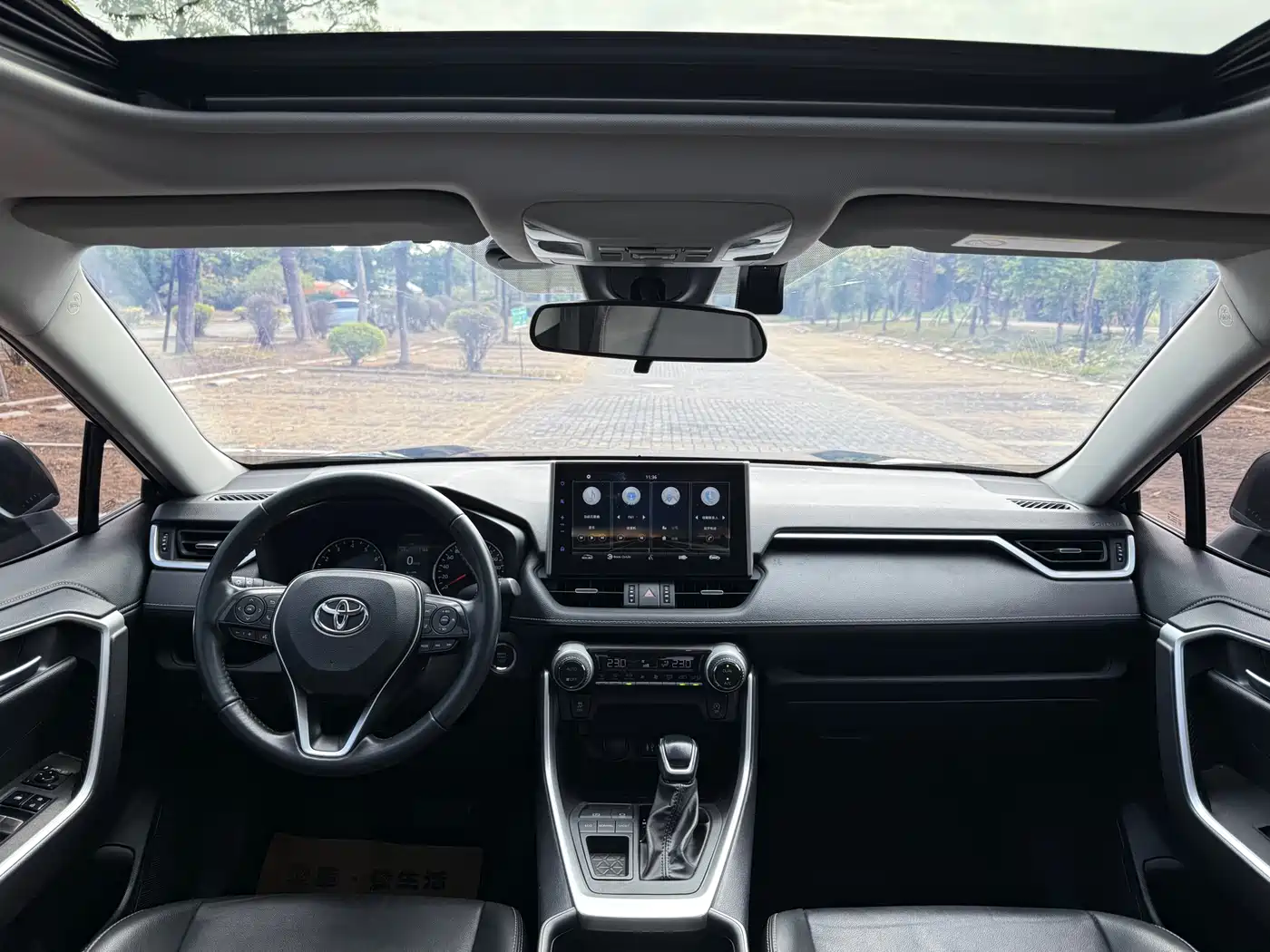 Toyota Wildlander 2022 2.0L CVT FWD Luxury PLUS Edition фото 5