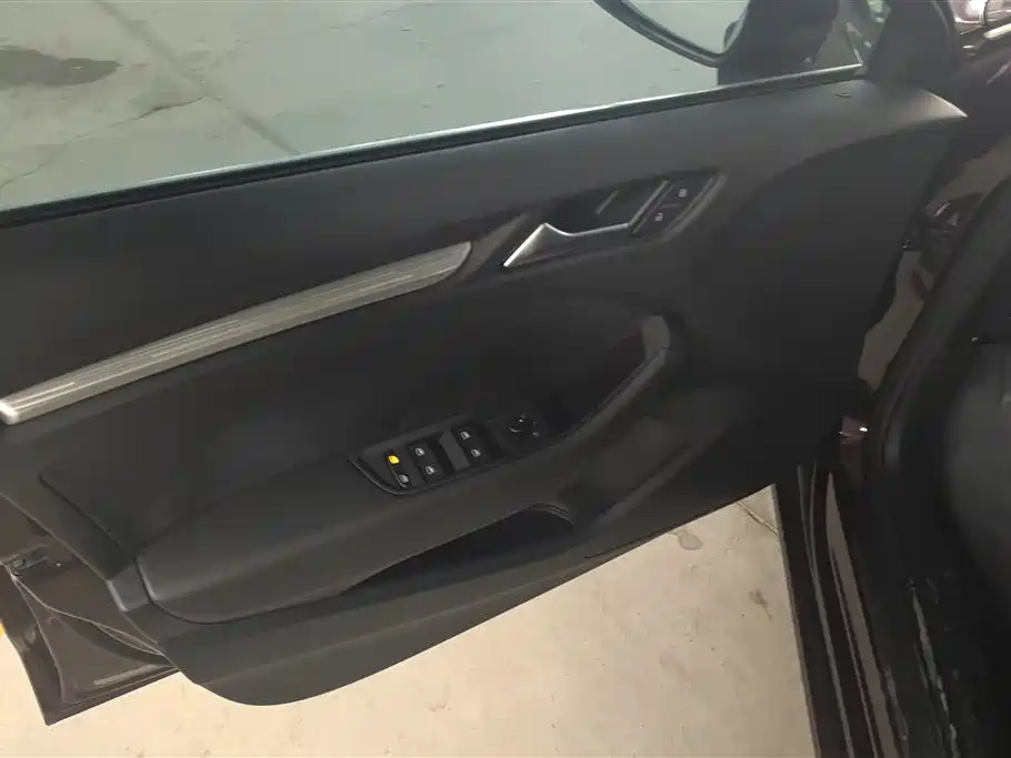 Audi A3 2014 Limousine 35 TFSI Auto Comfort фото 7
