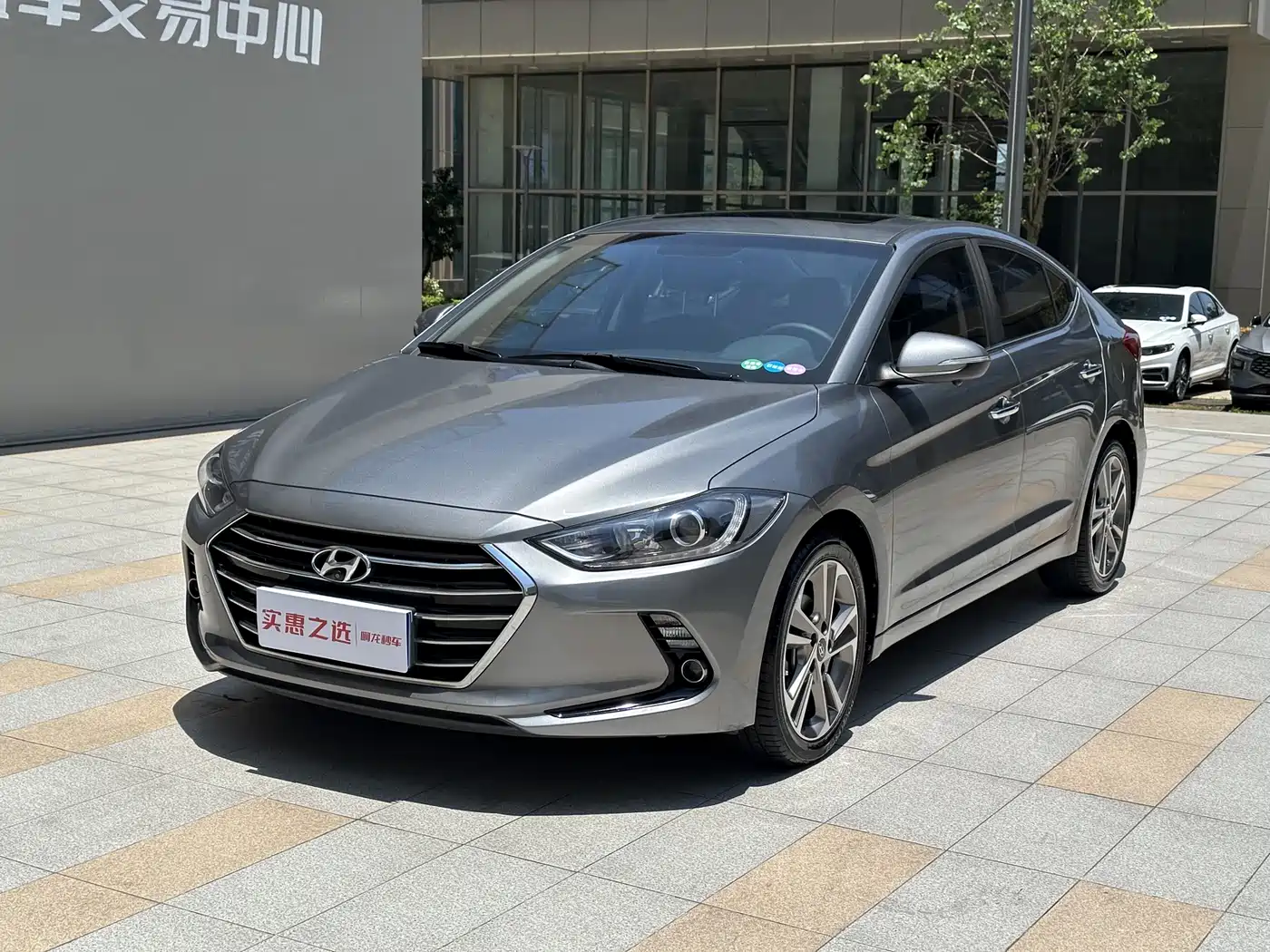 Hyundai Elantra 2016 Model 1.6L Automatic Smart Elite фото 2