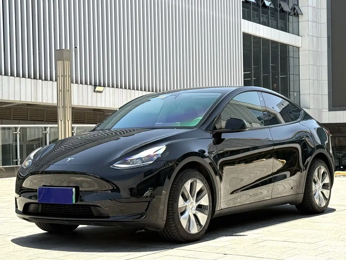 Tesla Model Y 2022 Rear-Wheel Drive Version