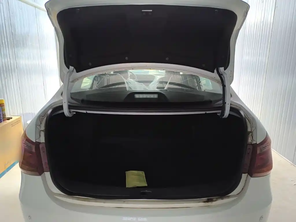 Dongfeng Aeolus Dongfeng Fengshen E70 2026 2021 Facelift II 360H Battery Swap Edition