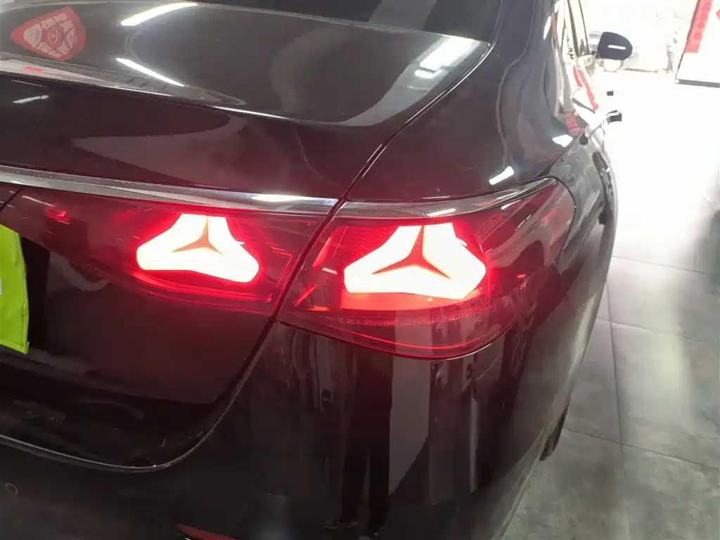 Mercedes-Benz E-Class 2024 Model E 300 L Luxury фото 24