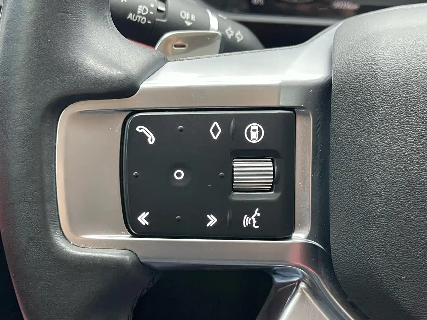 Land Rover Discovery 2024 Model 360PS S фото 5