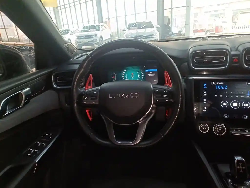 Lynk & Co 03 2020 2.0TD Auto Power Edition фото 11