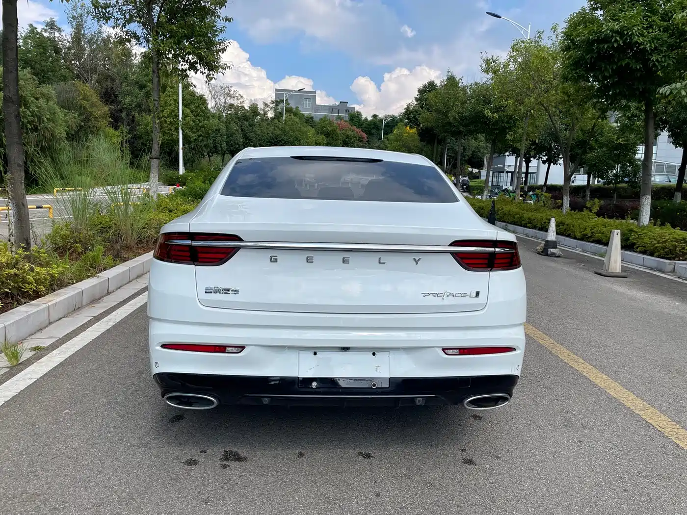 Фото 19 - Geely Preface