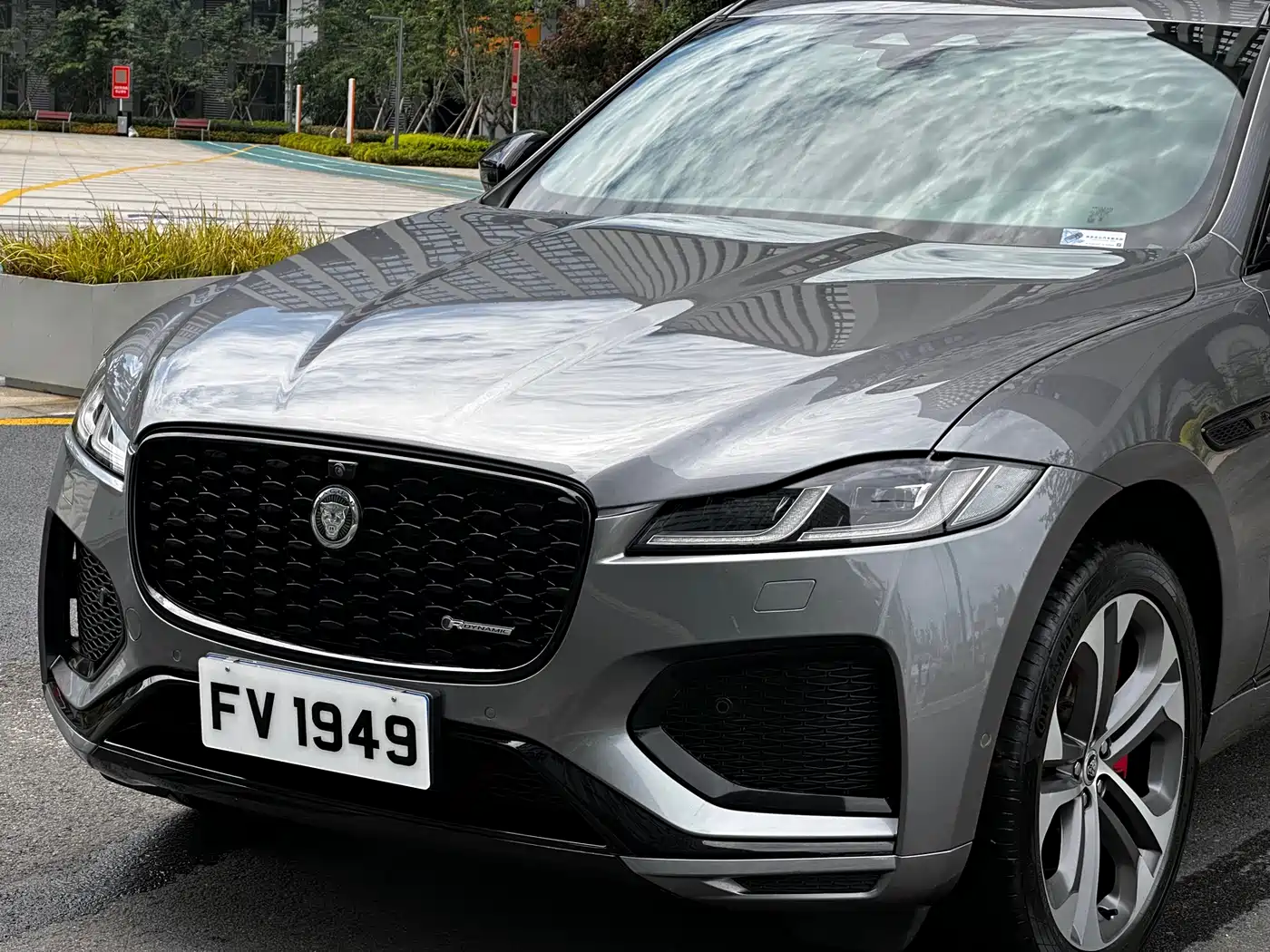 Jaguar F-PACE 2024 P250 R-Dynamic HSE фото 4