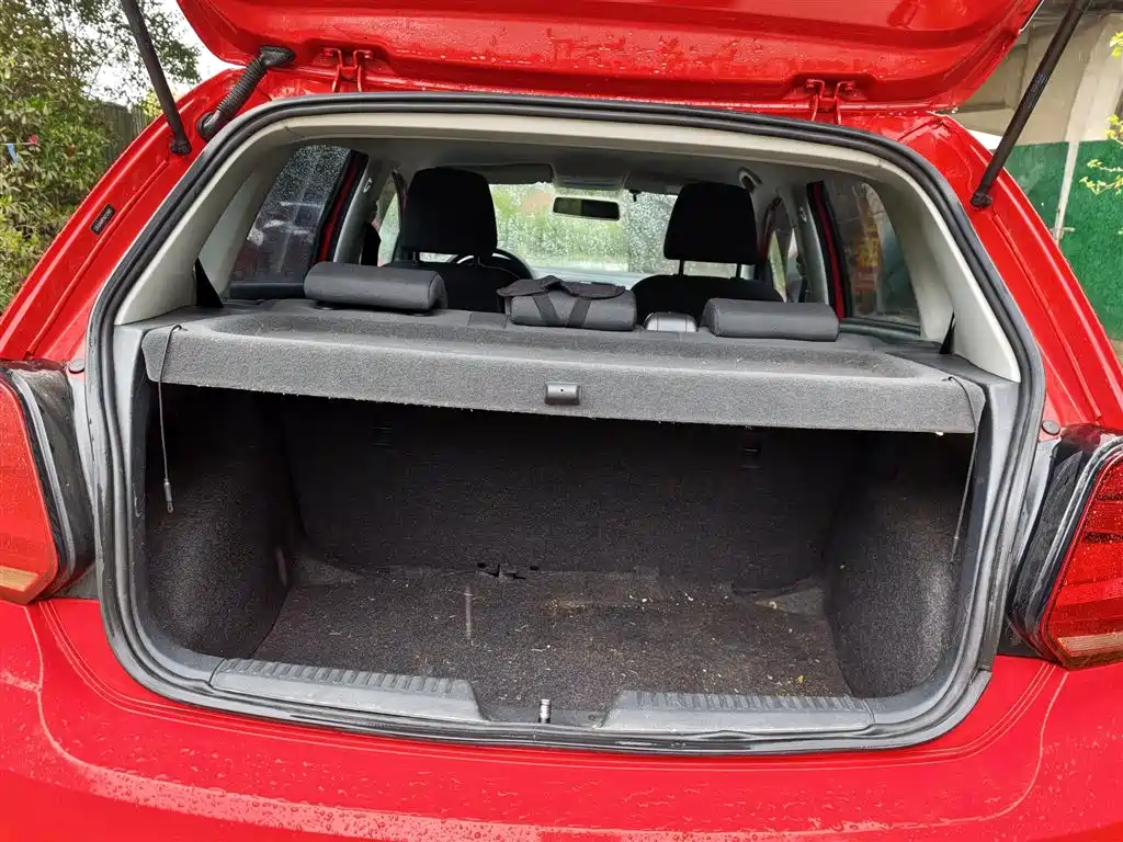 Volkswagen Polo 2016 1.4L Manual Trend фото 16