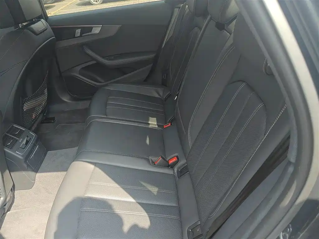 Audi A4L 2024 40 TFSI quattro RS Kit Speed Edition фото 17